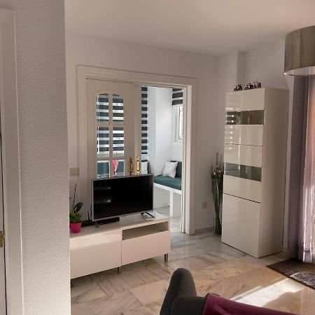 Apartamento en Torremolinos con piscina Esterno foto