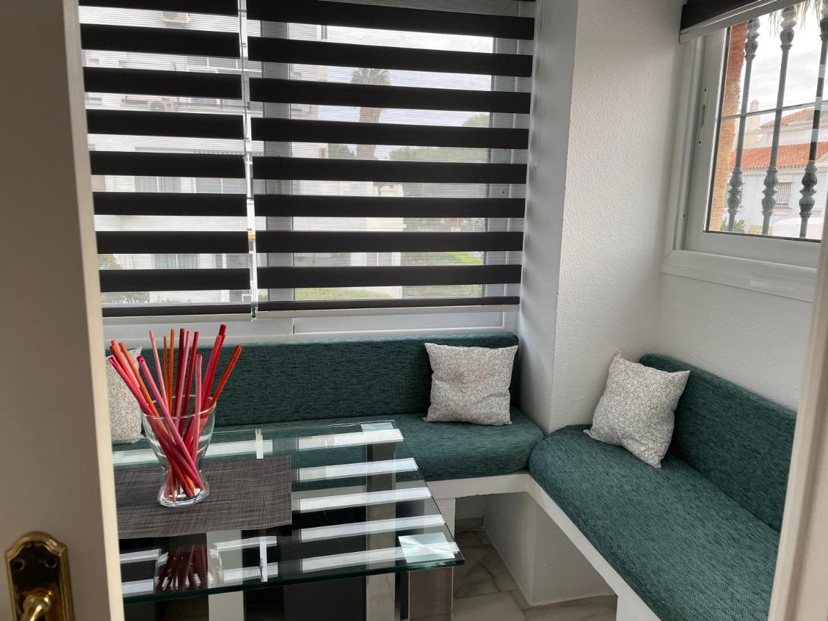 Apartamento en Torremolinos con piscina Esterno foto