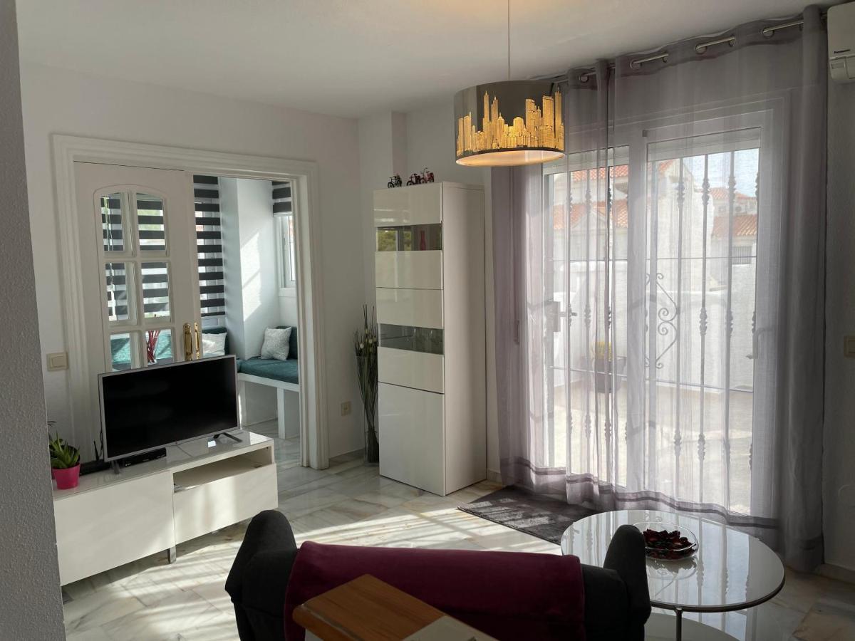 Apartamento en Torremolinos con piscina Esterno foto