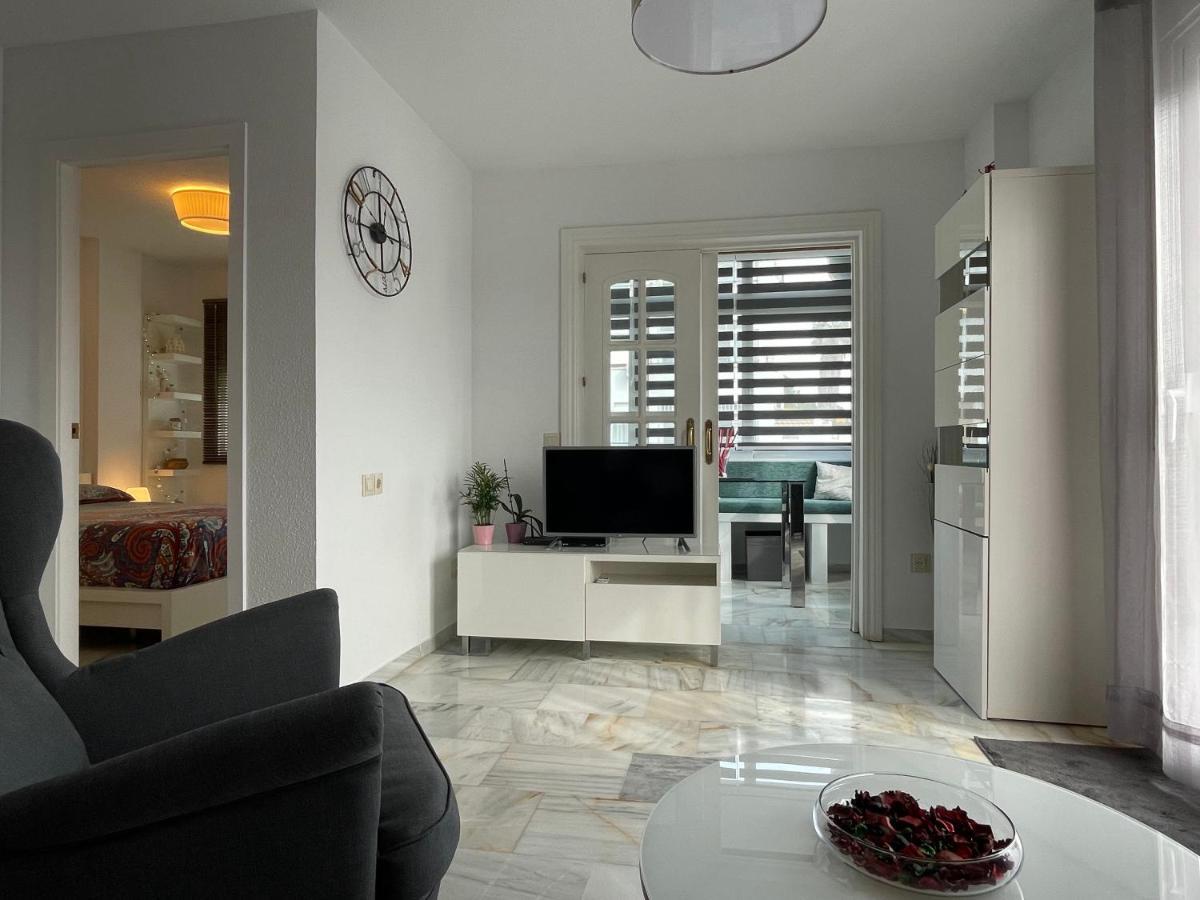 Apartamento en Torremolinos con piscina Esterno foto