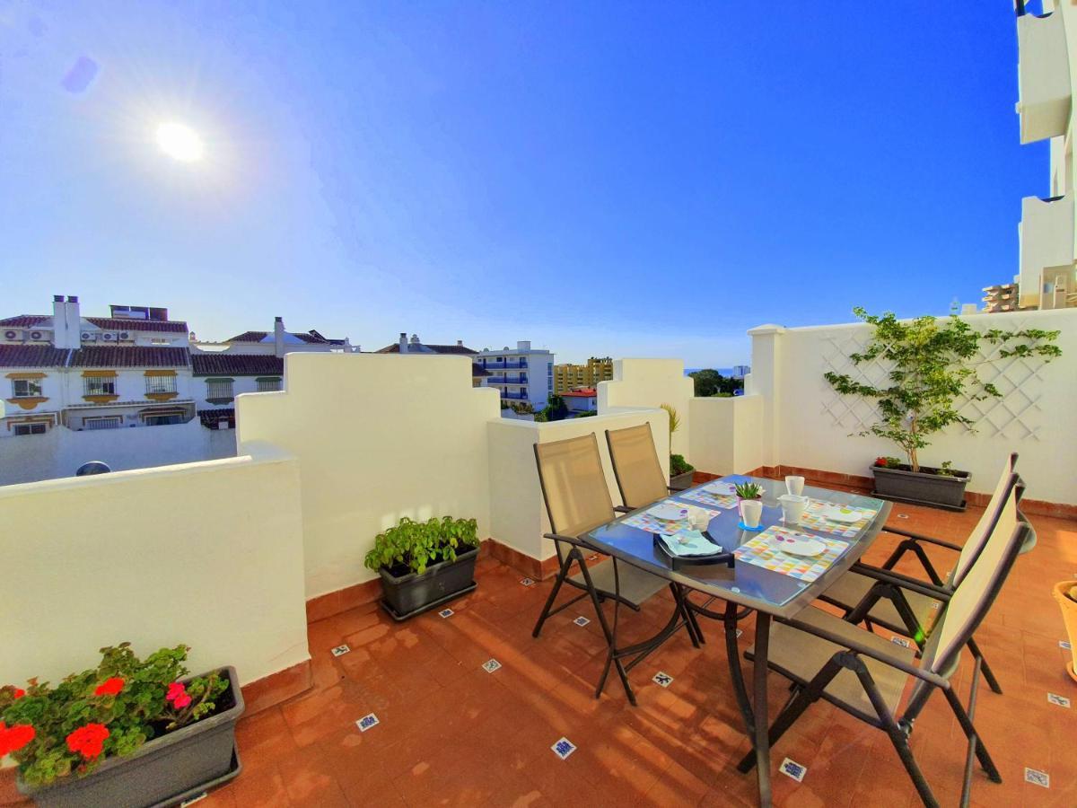 Apartamento en Torremolinos con piscina Esterno foto