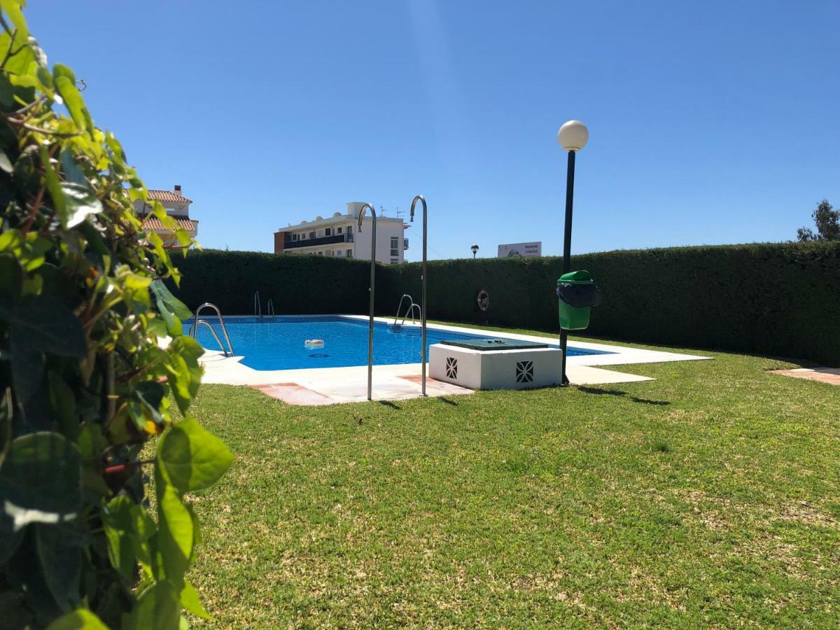 Apartamento en Torremolinos con piscina Esterno foto